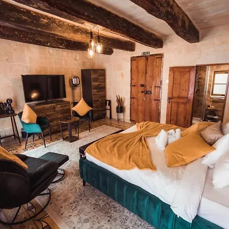 Knights 1500s Palazzino In - Seaview Rooftop Jacuzzi Lounge