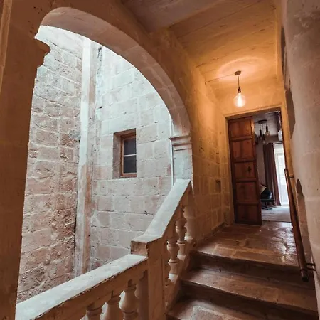 Knights 1500s Palazzino In - Seaview Rooftop Jacuzzi Lounge Villa *