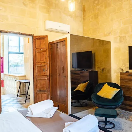 Villa Knights 1500s Palazzino In - Seaview Rooftop Jacuzzi Lounge *