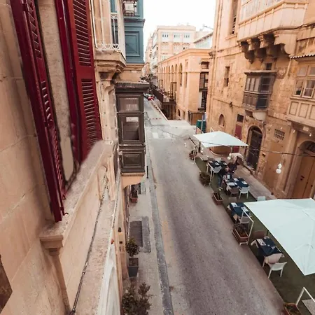 Knights 1500S Palazzino In Valletta - Seaview Rooftop Jacuzzi Lounge
