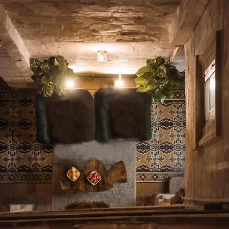 Luxury Year 1500s Palazzino In - Beautiful Rooftop Lounge *