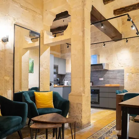 Villa Luxury Year 1500s Palazzino In - Beautiful Rooftop Lounge *