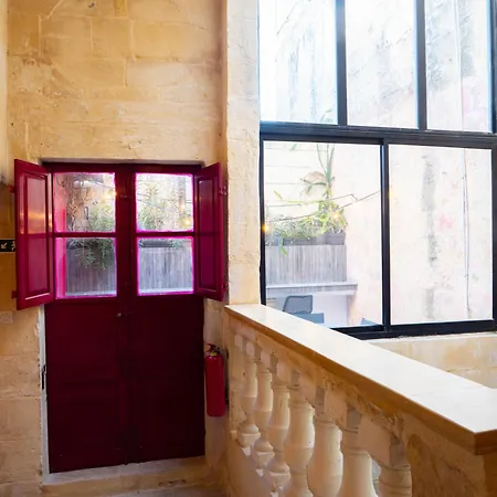 Knights 1500s Palazzino In - Seaview Rooftop Jacuzzi Lounge