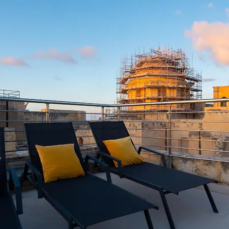 Villa Luxury Year 1500s Palazzino In - Beautiful Rooftop Lounge *