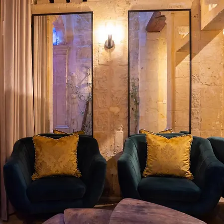 Knights 1500s Palazzino In - Seaview Rooftop Jacuzzi Lounge Villa *
