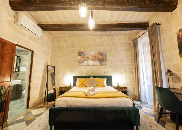 Villa Knights 1500s Palazzino In - Seaview Rooftop Jacuzzi Lounge Valletta