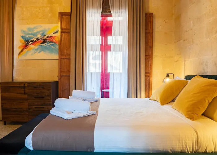 Knights 1500s Palazzino In - Seaview Rooftop Jacuzzi Lounge * Valletta