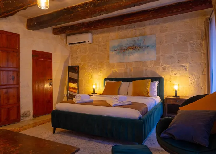 Villa Knights 1500s Palazzino In - Seaview Rooftop Jacuzzi Lounge *